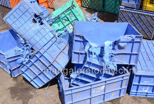 Miscreants torch nearly 500 fish crates at Bunder    1